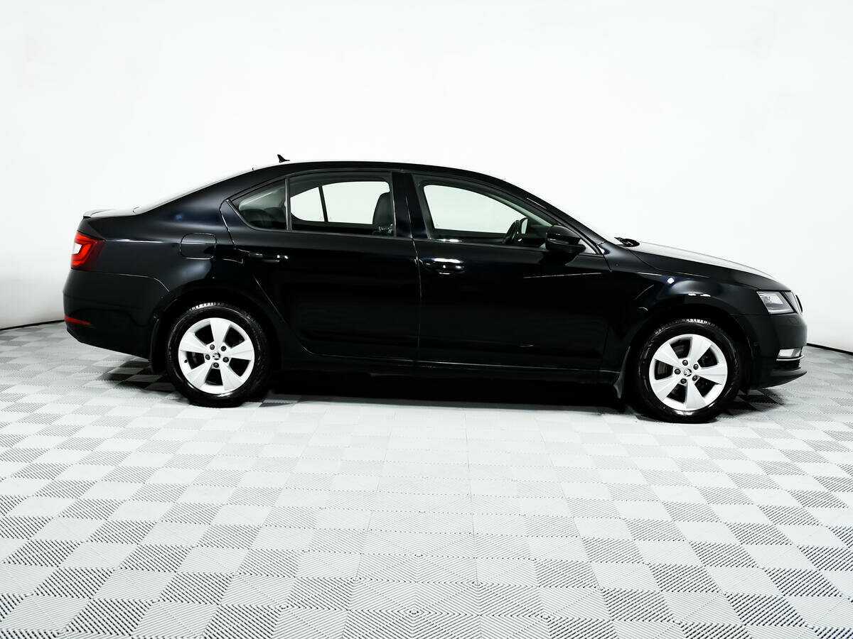 Шкода Октавия б/у, 2017, Роботизированная. Фото: #3