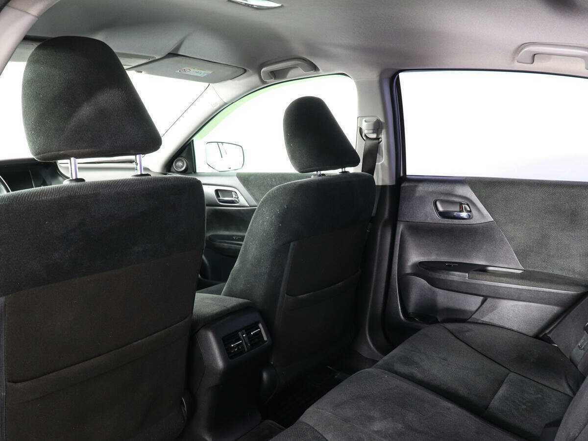 Хонда Аккорд б/у, 2013, Автоматическая. Фото: #8