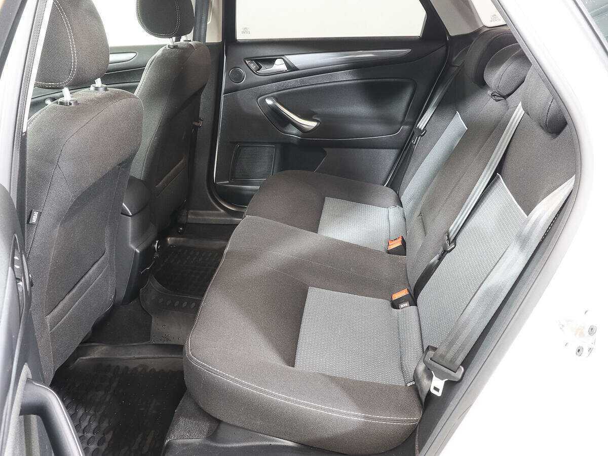 Форд Мондео б/у, 2013, Механическая. Фото: #9