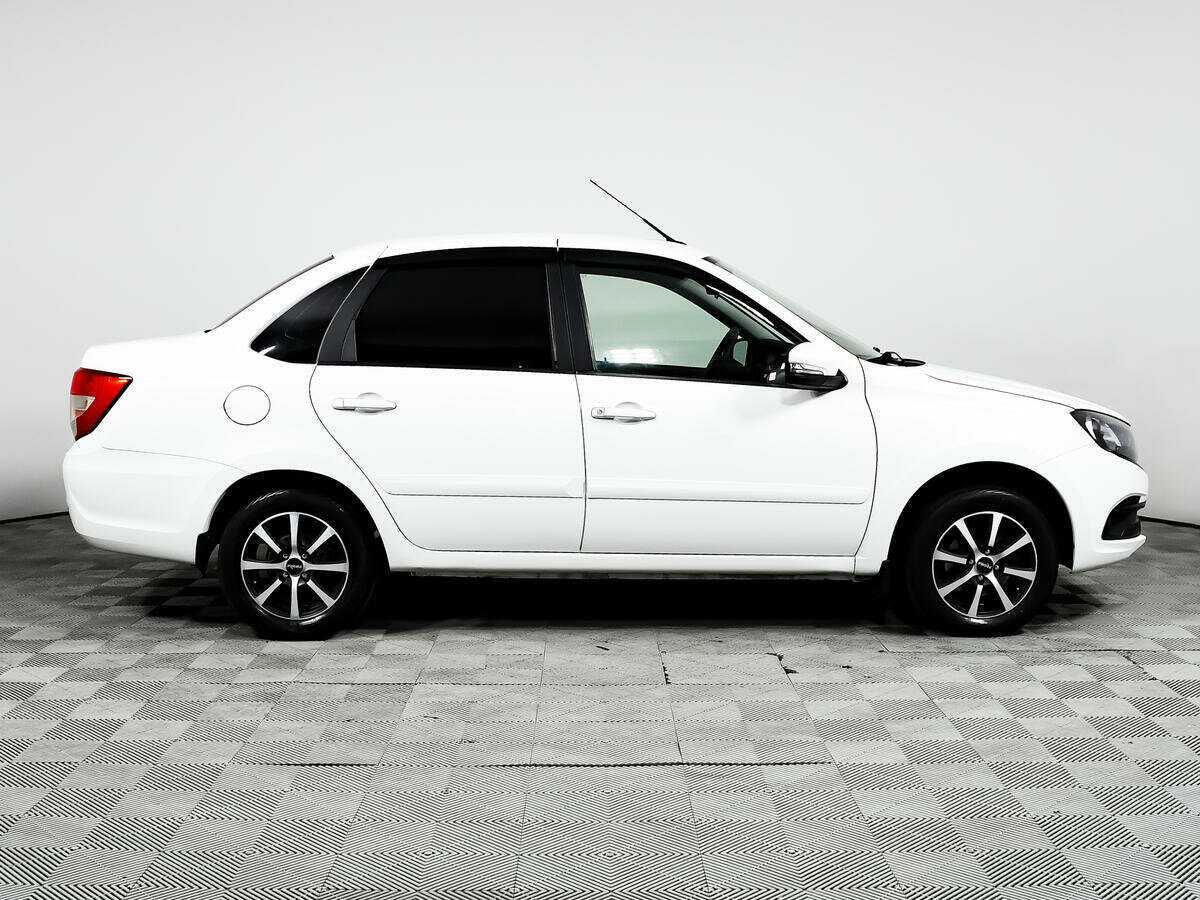 Лада (ВАЗ) Гранта б/у, 2020, Механическая. Фото: #3