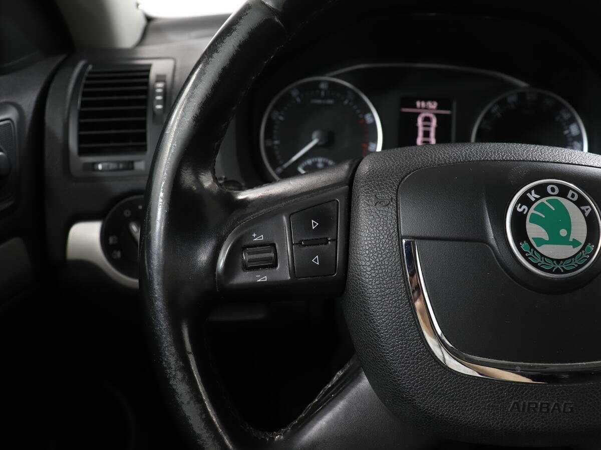 Шкода Октавия б/у, 2013, Автоматическая. Фото: #14