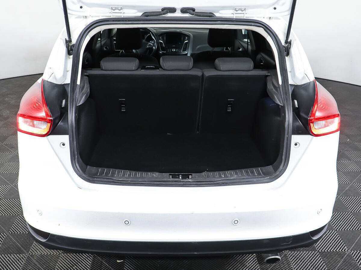 Форд Фокус б/у, 2015, Автоматическая. Фото: #9