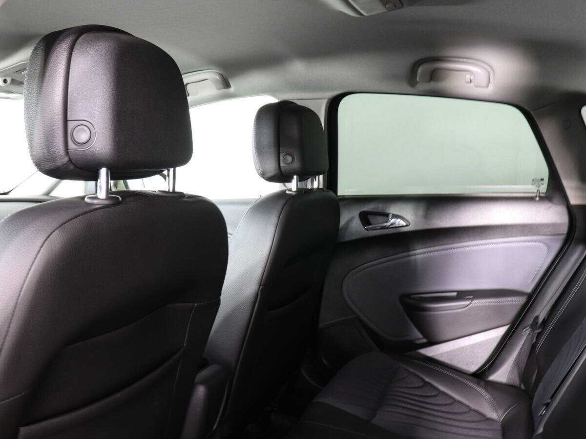 Опель Астра б/у, 2014, Автоматическая. Фото: #7