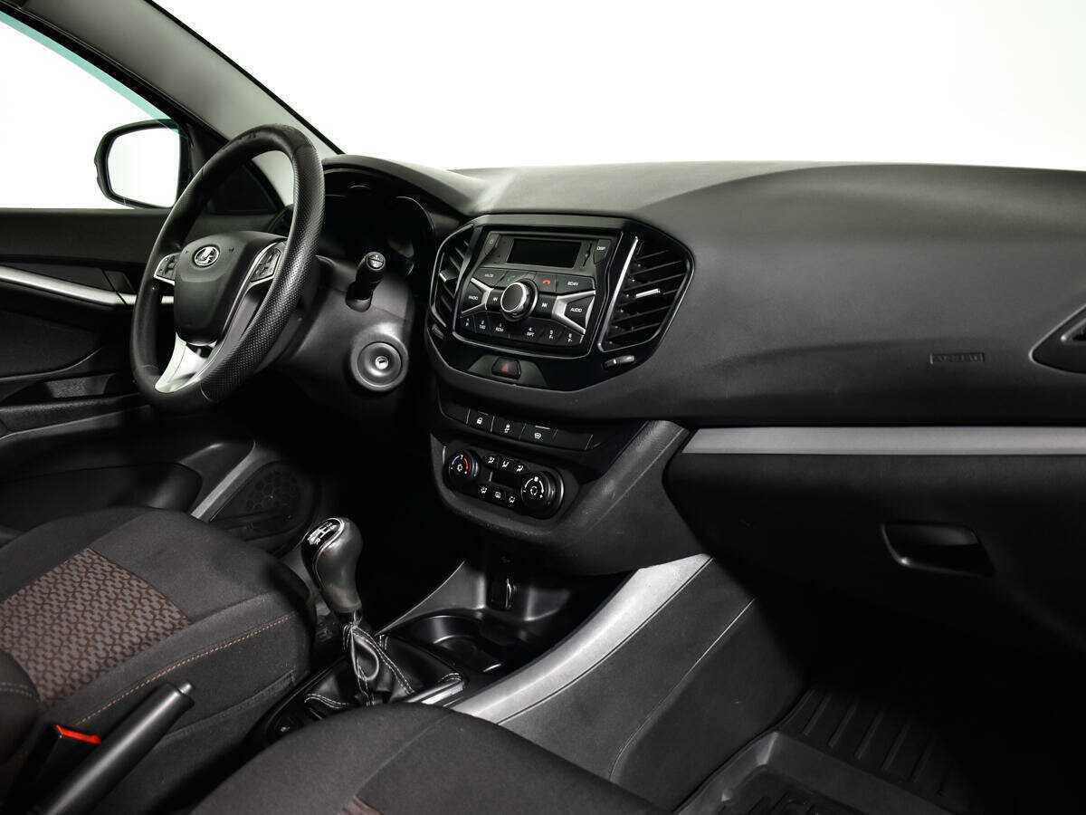 Лада (ВАЗ) Веста б/у, 2019, Механическая. Фото: #8