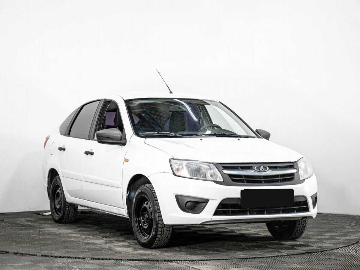 Лада (ВАЗ) Гранта б/у, 2014, Механическая. Фото: #2