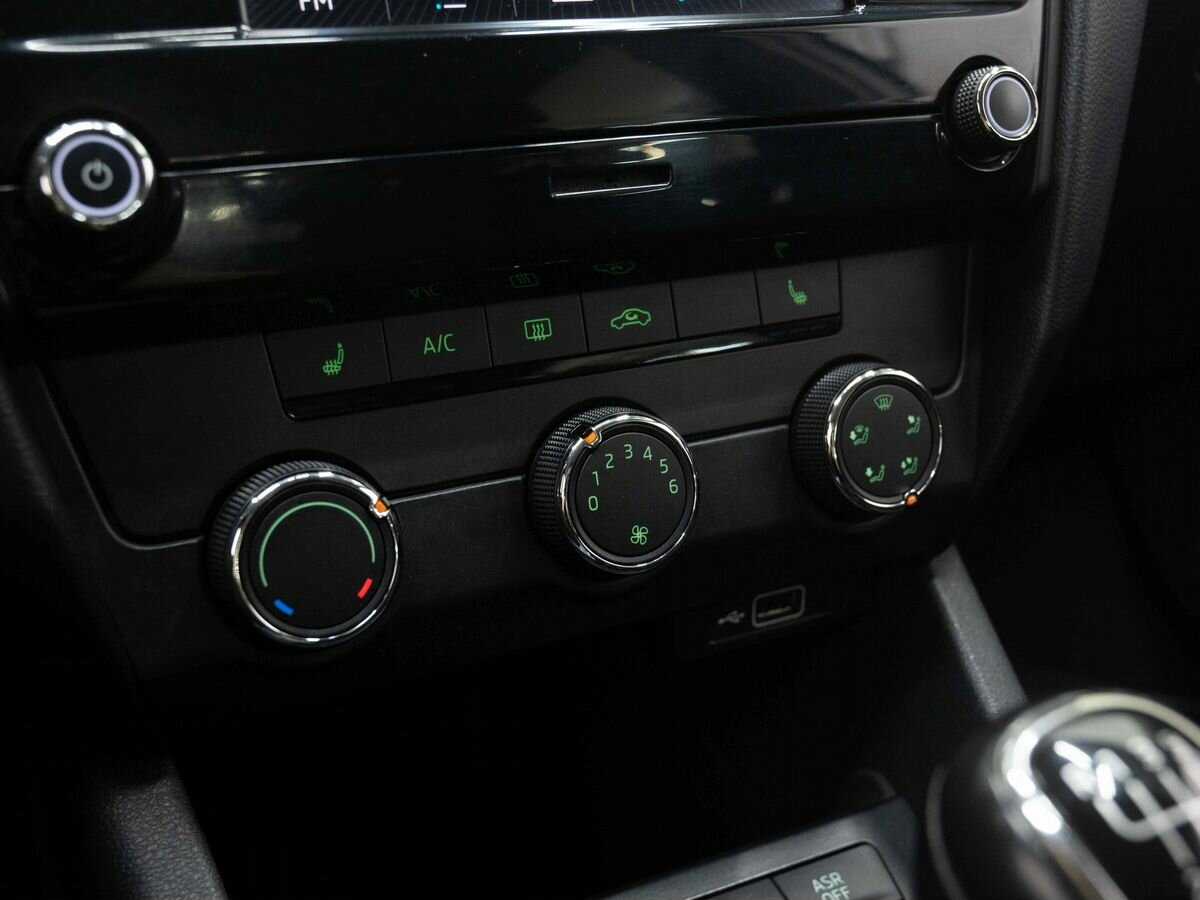 Шкода Октавия б/у, 2019, Механическая. Фото: #18