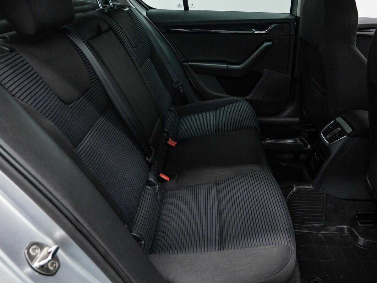 Шкода Октавия б/у, 2015, Роботизированная. Фото: #5