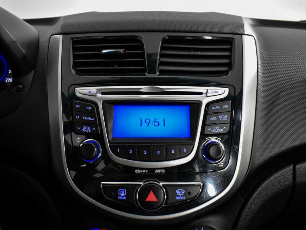 Хендай Солярис б/у, 2012, Автоматическая. Фото: #10