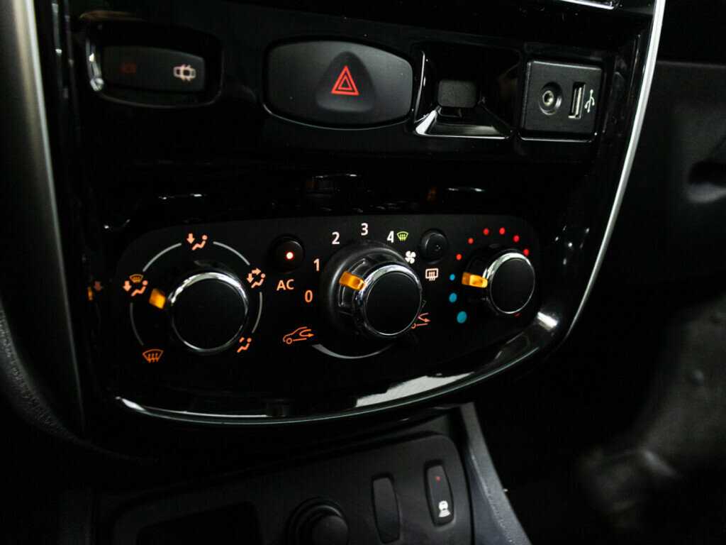 Ниссан Террано б/у, 2015, Автоматическая. Фото: #14