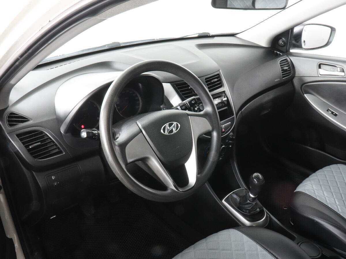 Хендай Солярис б/у, 2015, Механическая. Фото: #8