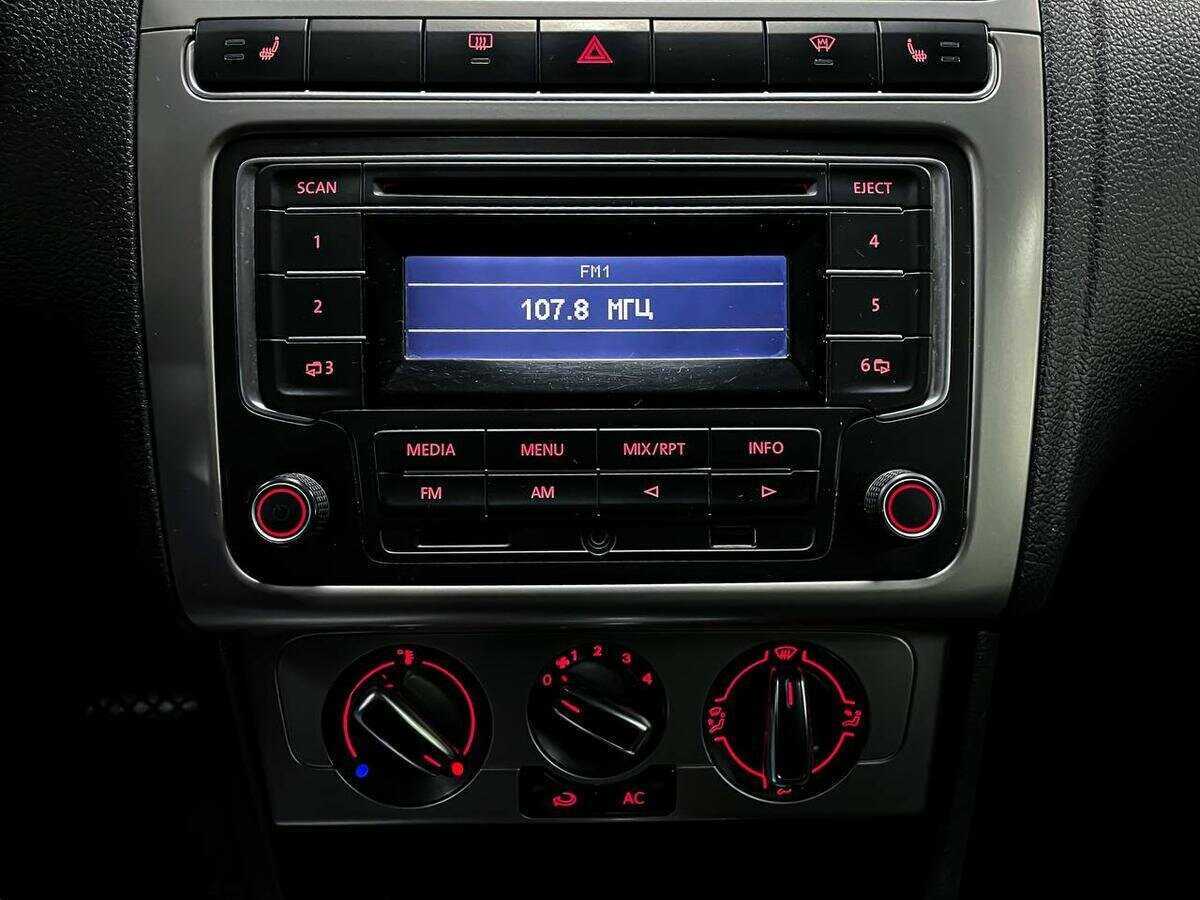 Фольксваген Поло б/у, 2013, Автоматическая. Фото: #14