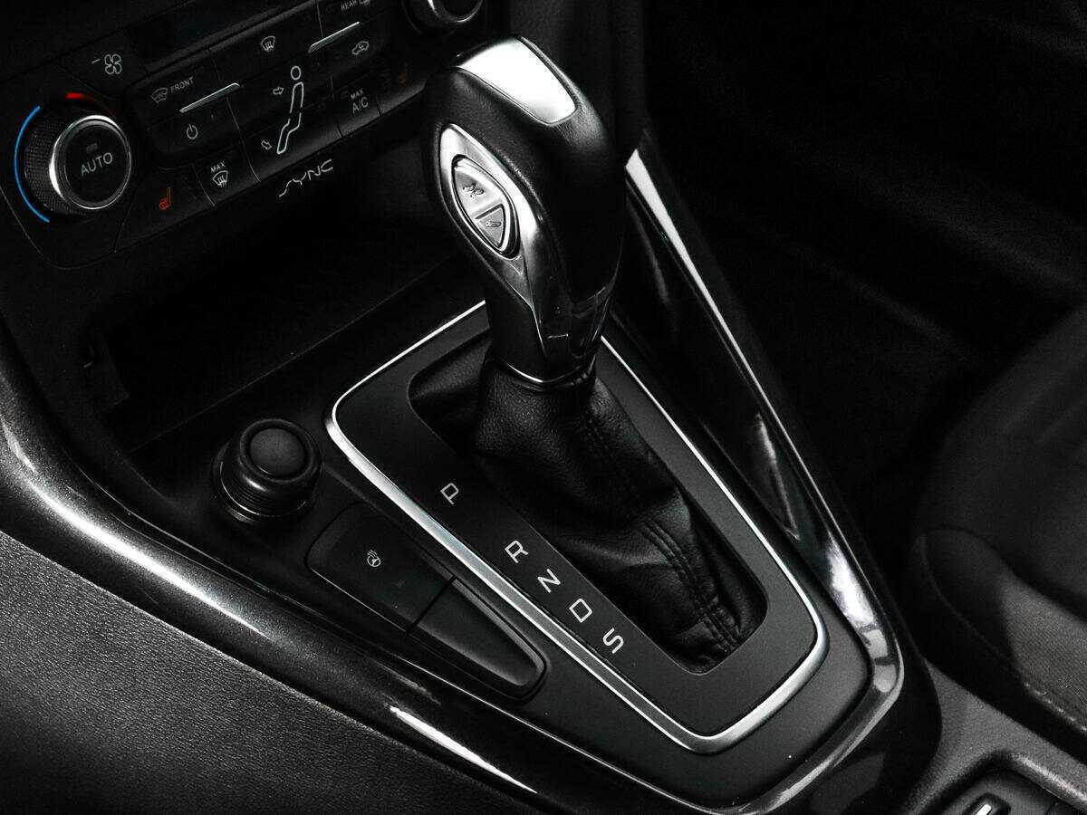 Форд Фокус б/у, 2015, Роботизированная. Фото: #9