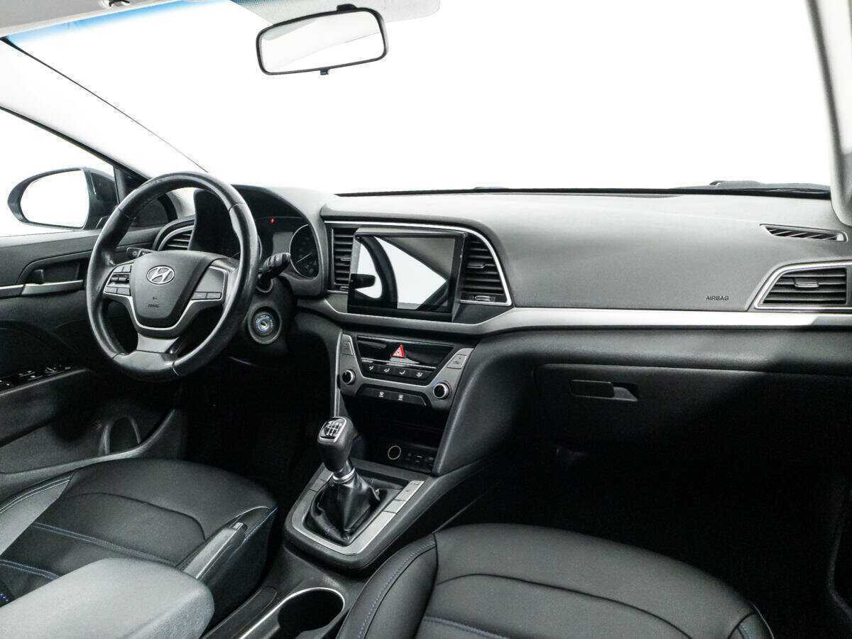 Хендай Елантра б/у, 2017, Механическая. Фото: #8
