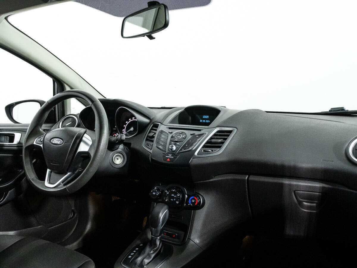 Форд Фиеста б/у, 2016, Роботизированная. Фото: #8