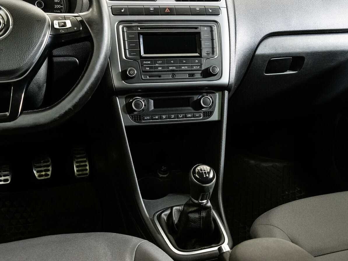 Фольксваген Поло б/у, 2016, Механическая. Фото: #10