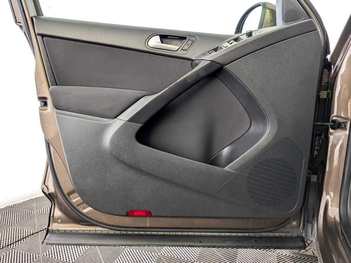 Фольксваген Тигуан б/у, 2016, Механическая. Фото: #18