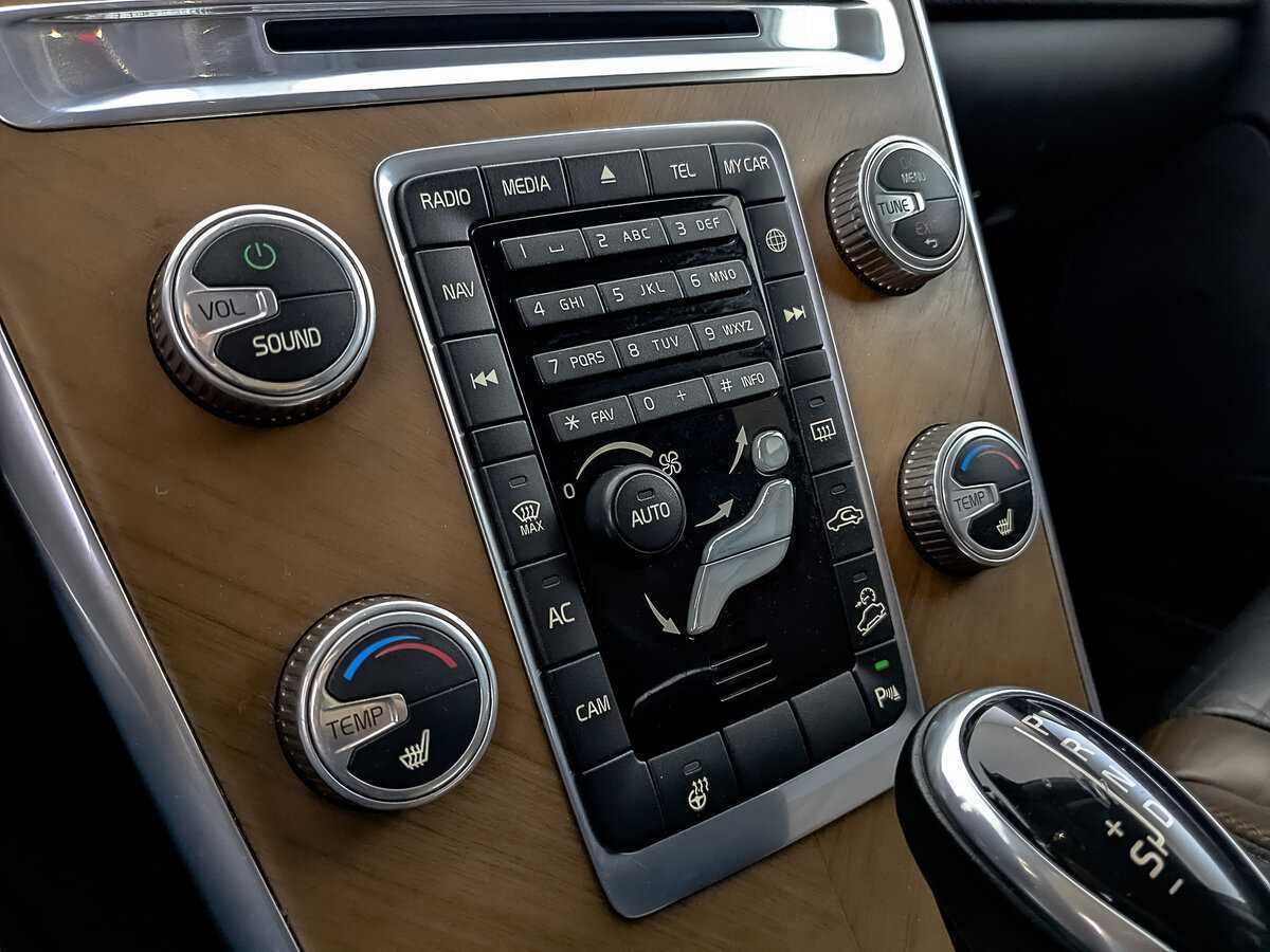 Вольво ИксЦ60 б/у, 2014, Автоматическая. Фото: #20