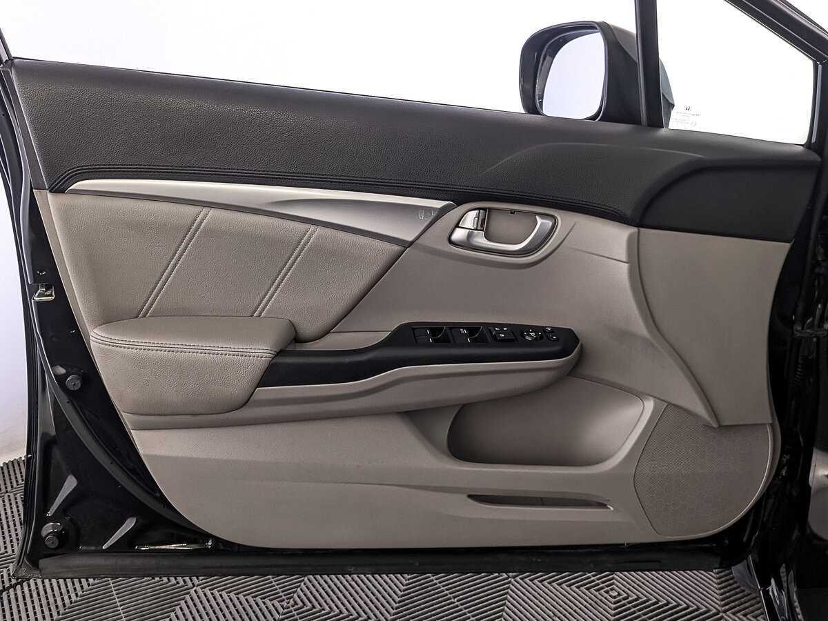 Хонда Цивик б/у, 2013, Автоматическая. Фото: #17