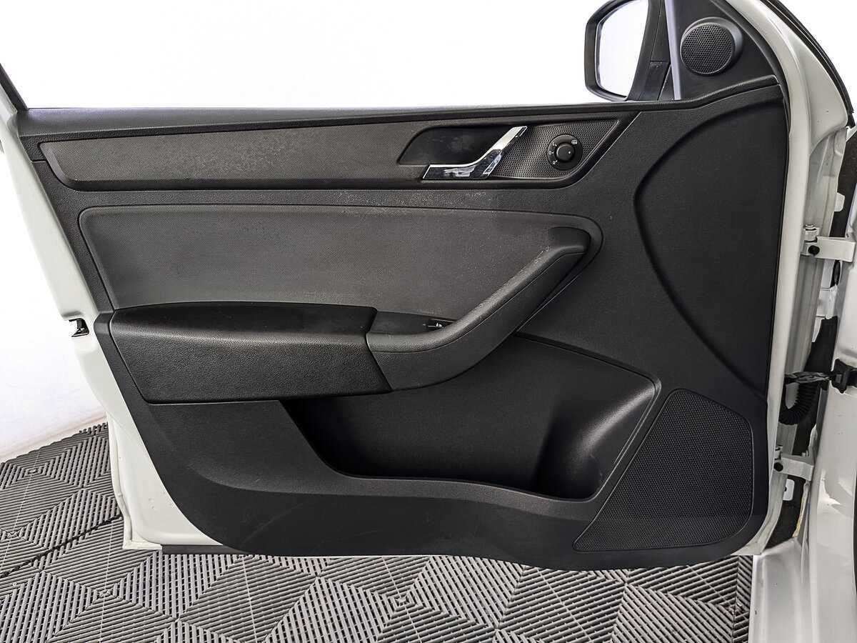 Шкода Рапид б/у, 2017, Механическая. Фото: #18