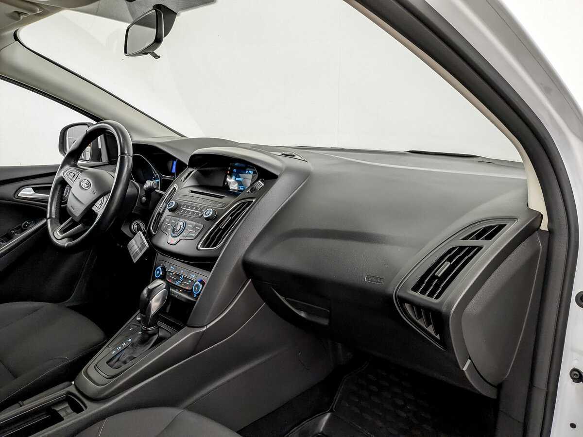 Форд Фокус б/у, 2017, Роботизированная. Фото: #10