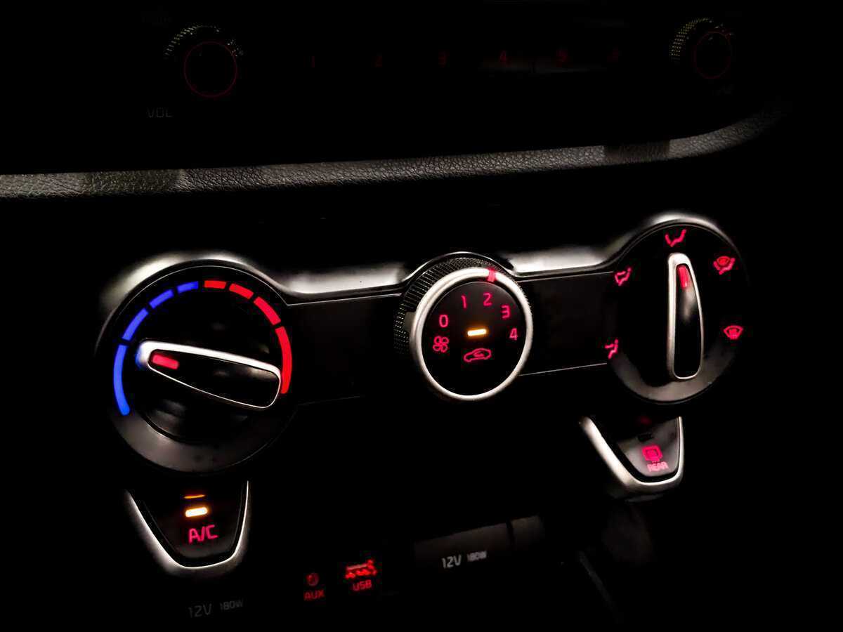 Киа Рио б/у, 2020, Автоматическая. Фото: #21