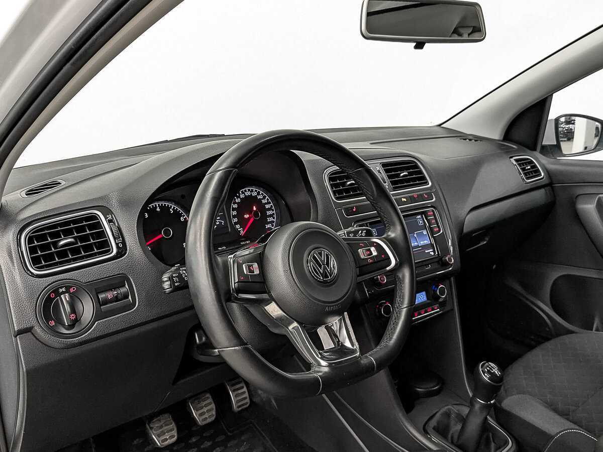 Фольксваген Поло б/у, 2018, Механическая. Фото: #14