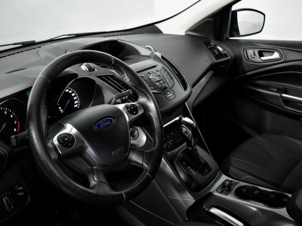 Форд Куга б/у, 2015, Автоматическая. Фото: #8