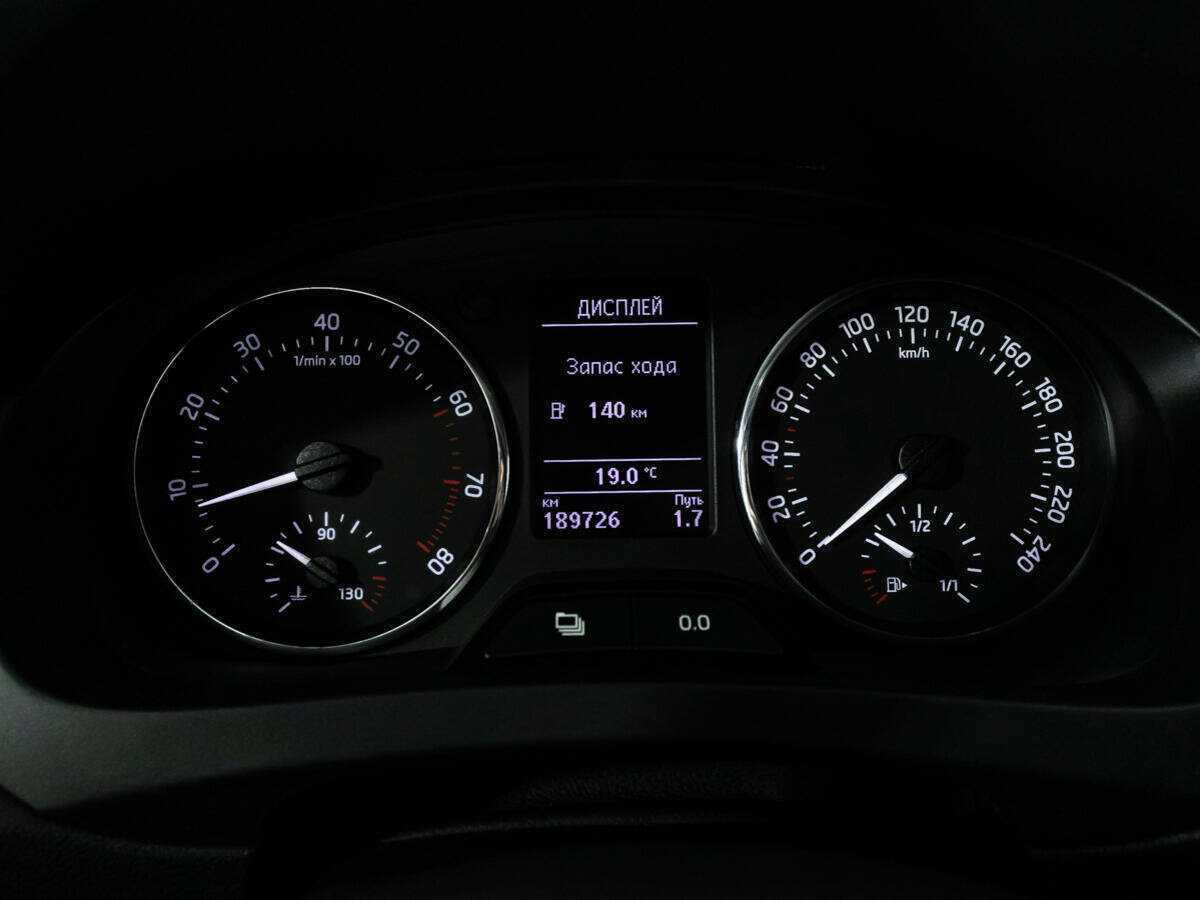 Шкода Рапид б/у, 2014, Роботизированная. Фото: #7