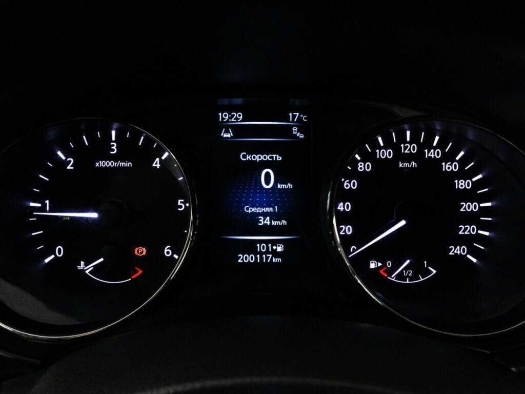 Ниссан Икс-Трейл б/у, 2018, Механическая. Фото: #11