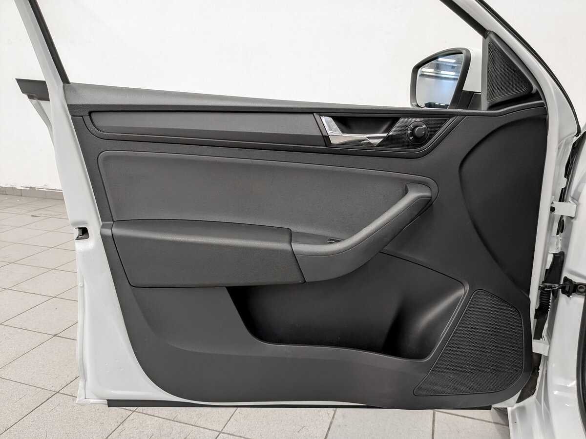 Шкода Рапид б/у, 2017, Механическая. Фото: #18