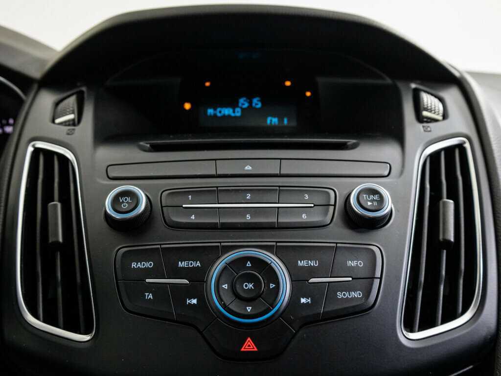 Форд Фокус б/у, 2017, Роботизированная. Фото: #12