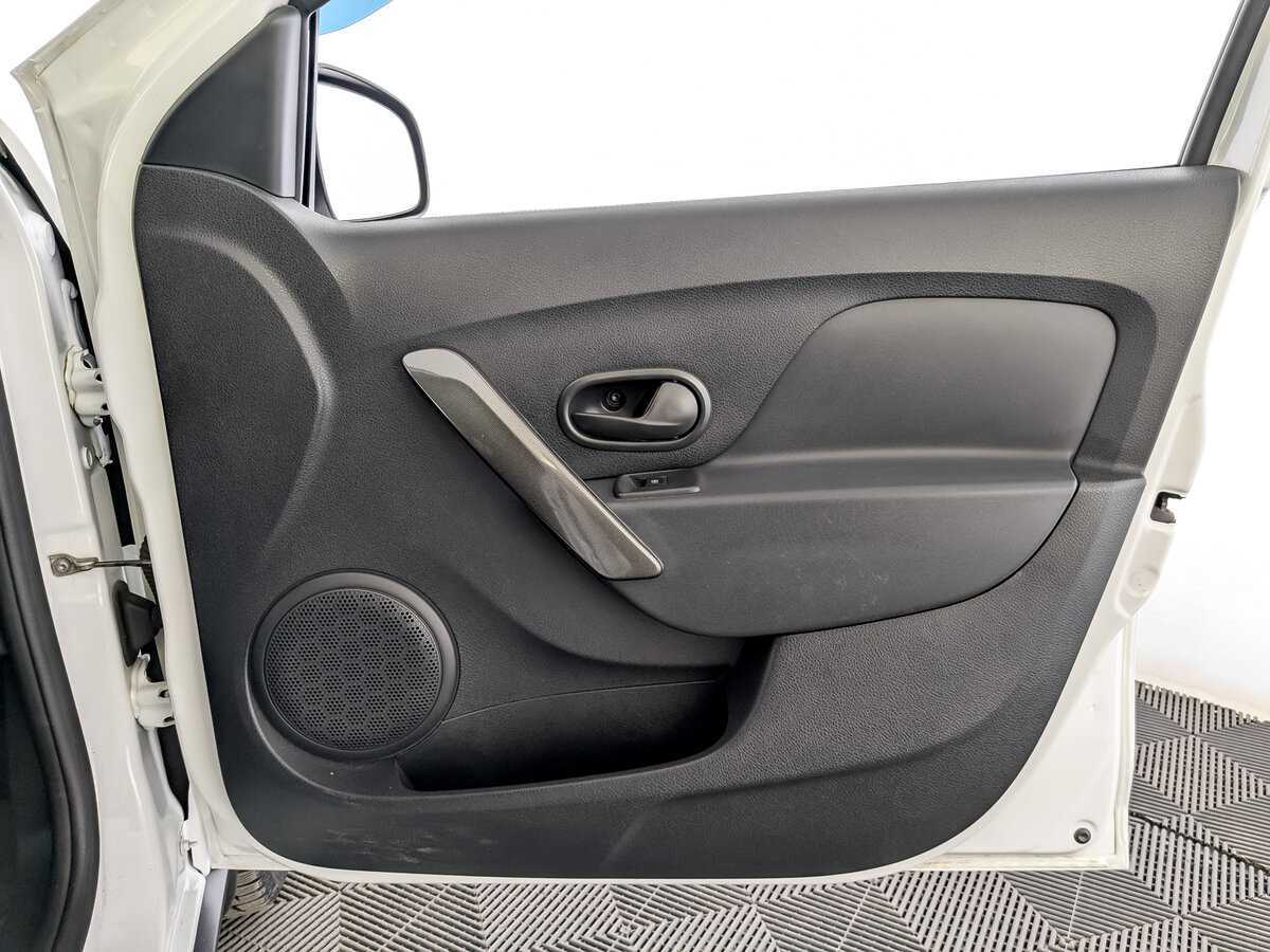 Рено Сандеро б/у, 2018, Вариатор. Фото: #23