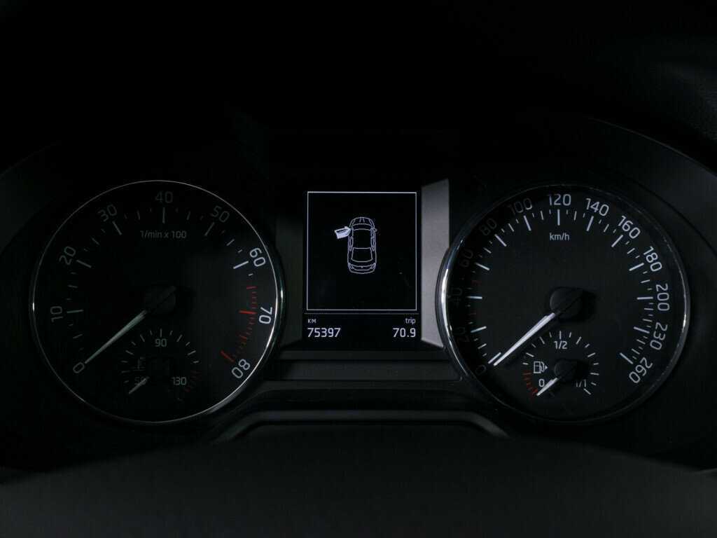 Шкода Октавия б/у, 2014, Роботизированная. Фото: #9