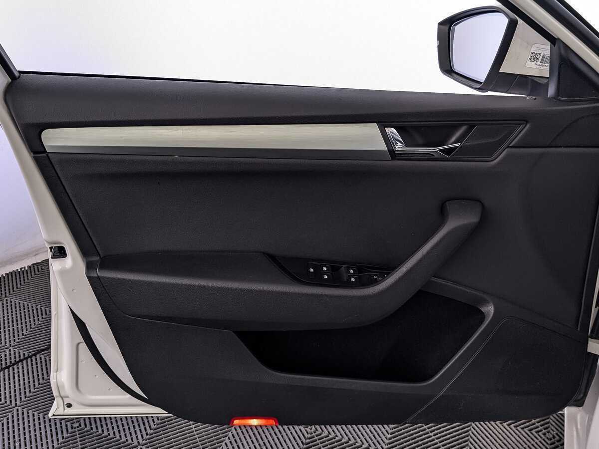 Шкода Суперб б/у, 2017, Роботизированная. Фото: #18