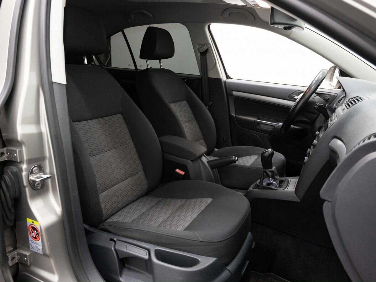 Шкода Октавия б/у, 2012, Механическая. Фото: #12