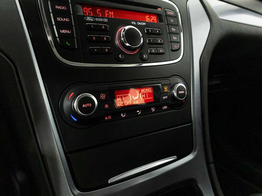 Форд Мондео б/у, 2014, Механическая. Фото: #14