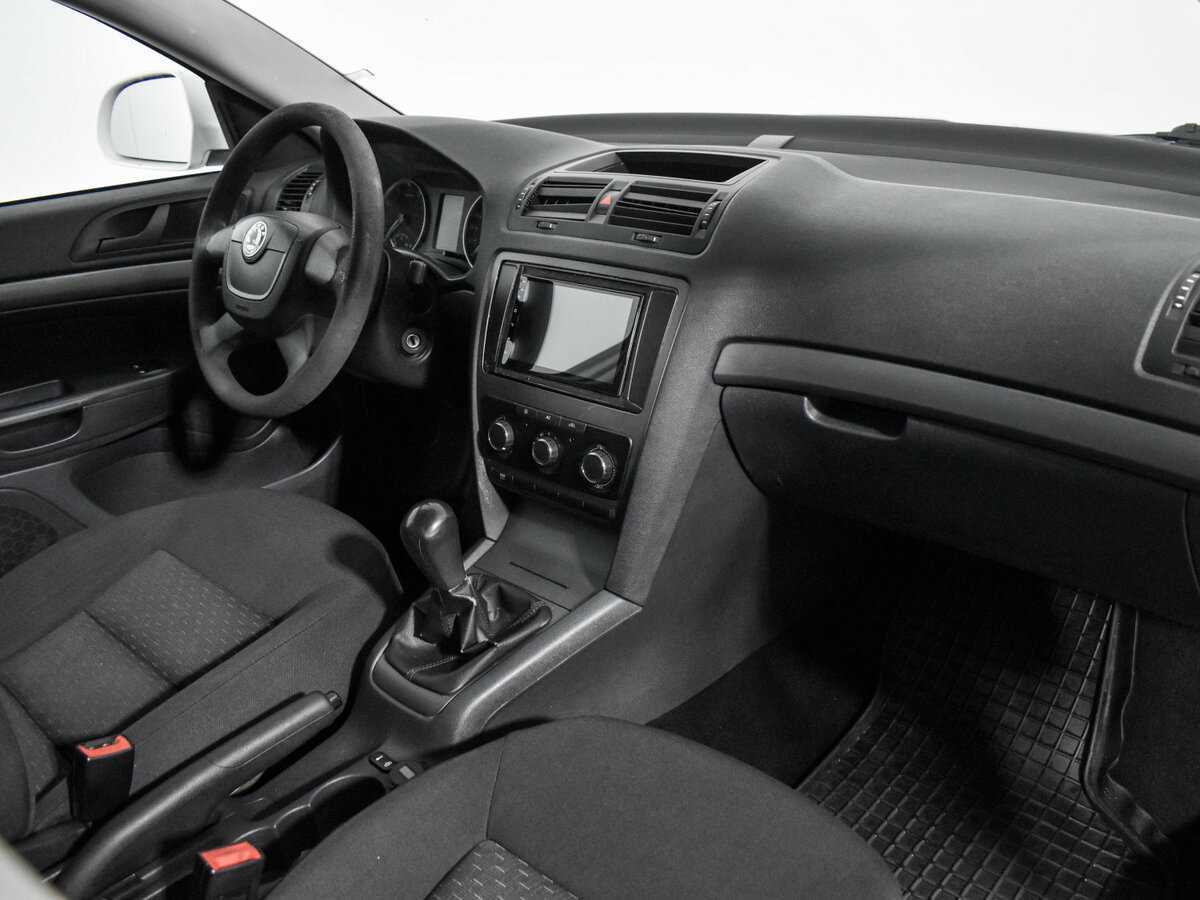 Шкода Октавия б/у, 2012, Механическая. Фото: #11