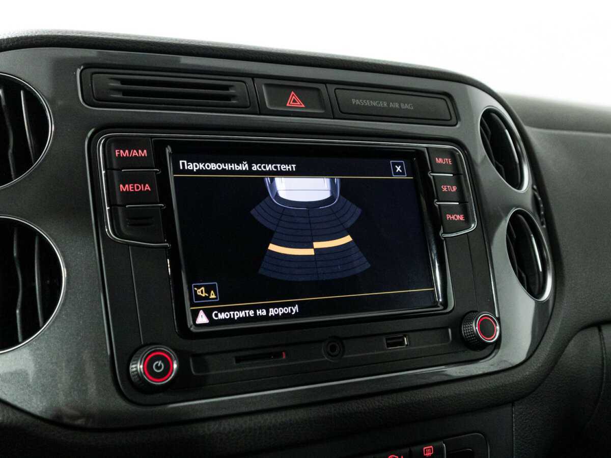 Фольксваген Тигуан б/у, 2015, Роботизированная. Фото: #15