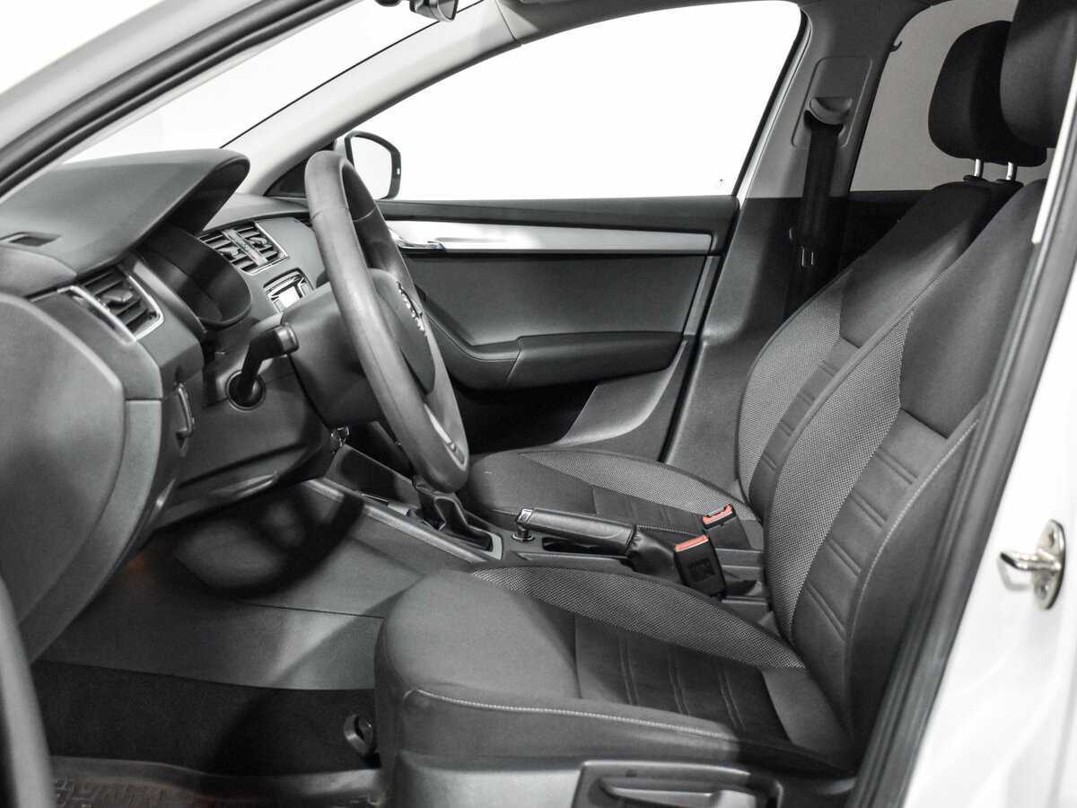 Шкода Октавия б/у, 2018, Роботизированная. Фото: #8