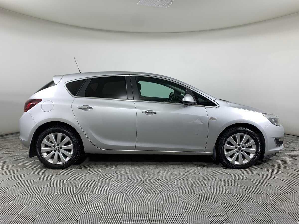 Опель Астра б/у, 2012, Механическая. Фото: #3