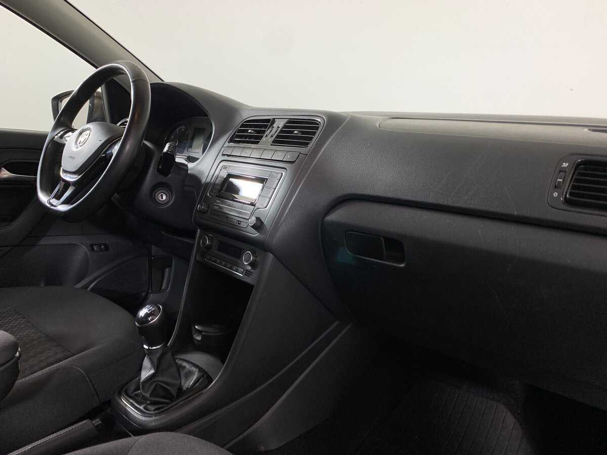 Фольксваген Поло б/у, 2016, Механическая. Фото: #10