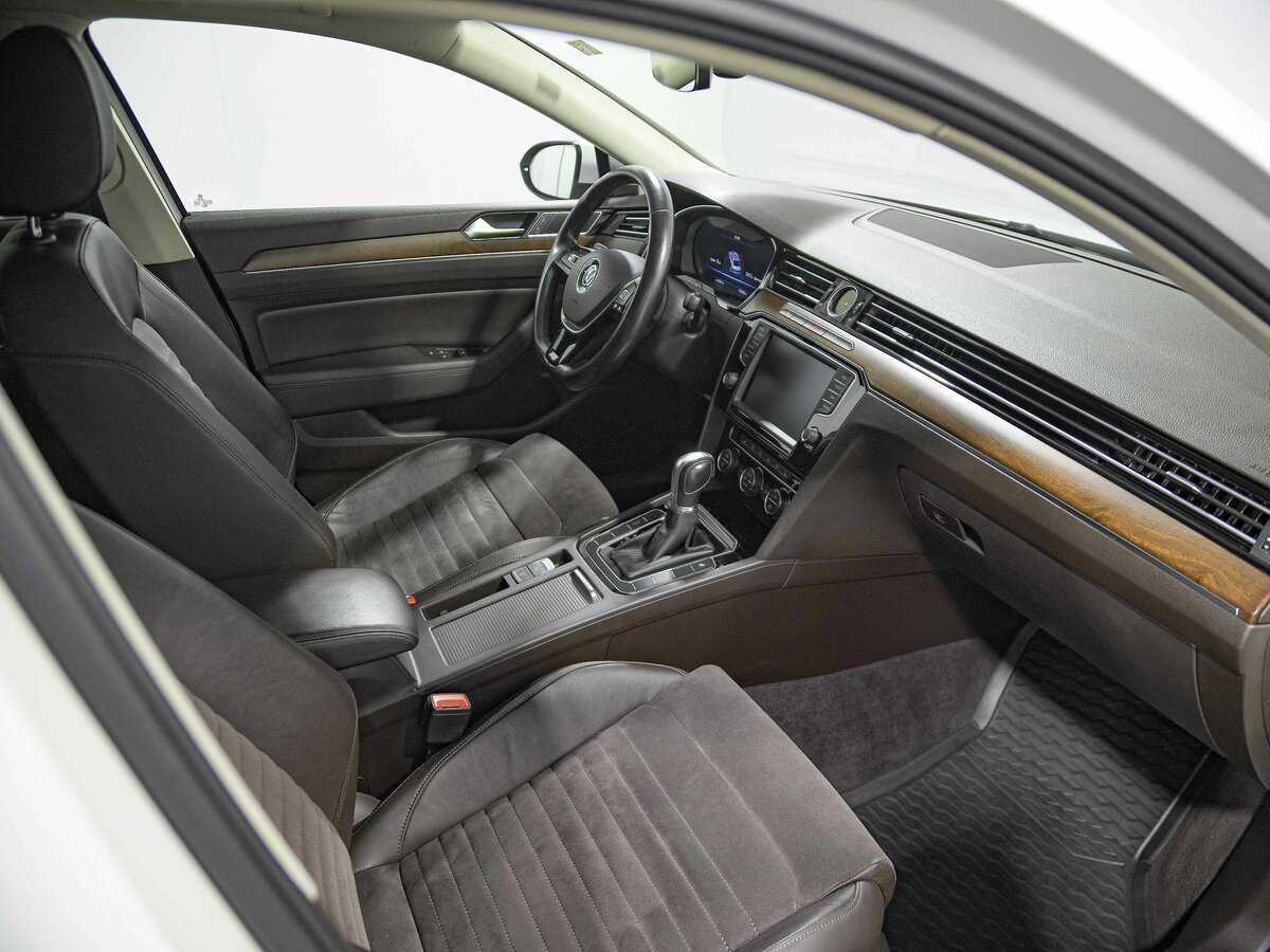 Фольксваген Пассат б/у, 2016, Роботизированная. Фото: #16