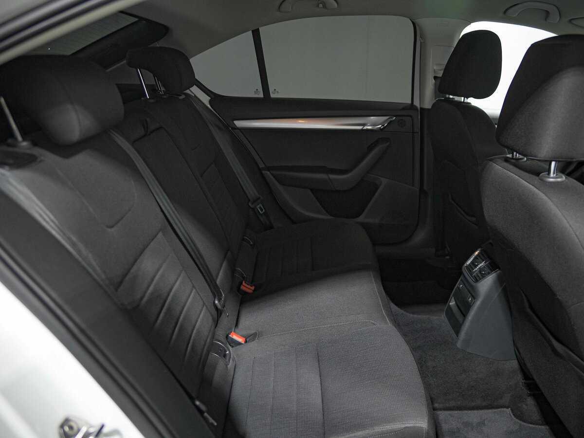 Шкода Октавия б/у, 2016, Роботизированная. Фото: #12