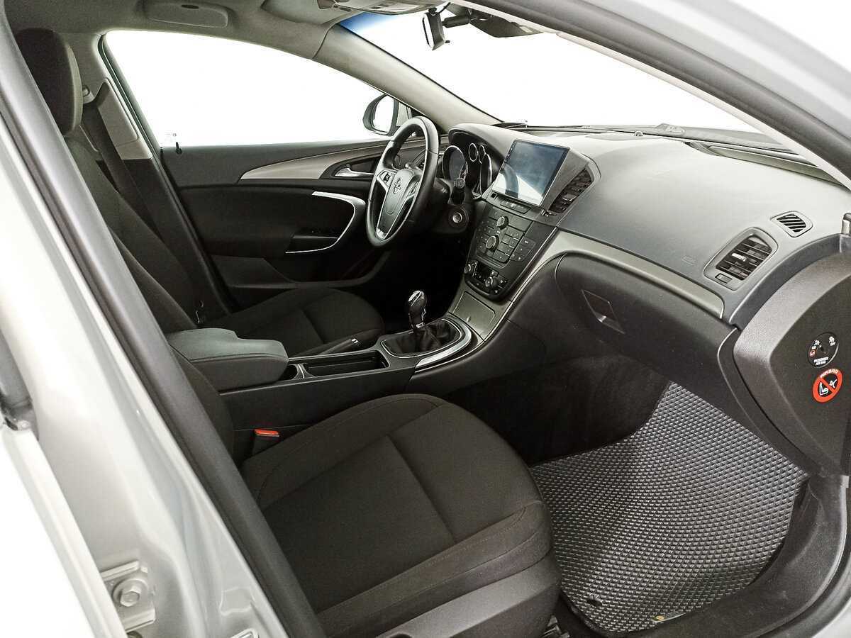 Опель Инсигния б/у, 2012, Механическая. Фото: #7