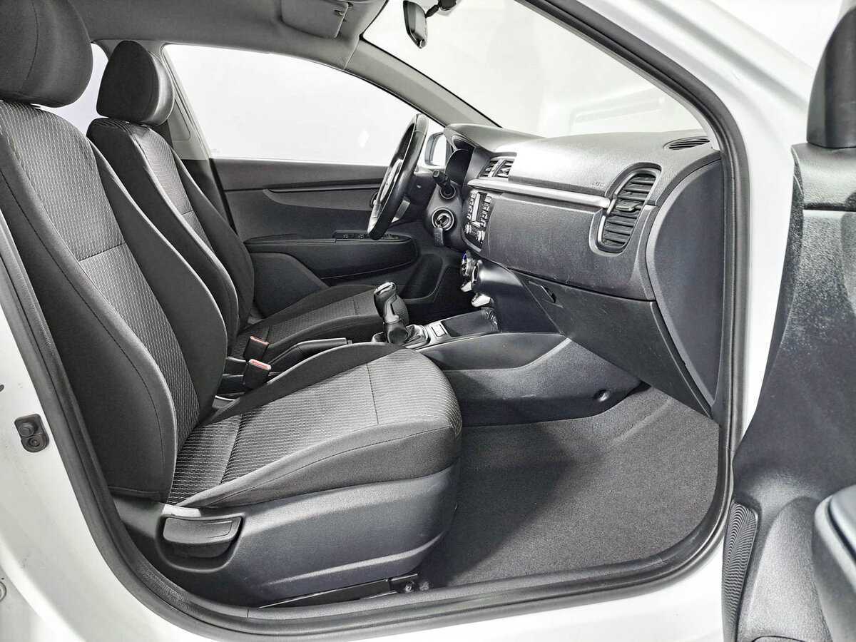 Киа Рио б/у, 2018, Механическая. Фото: #10