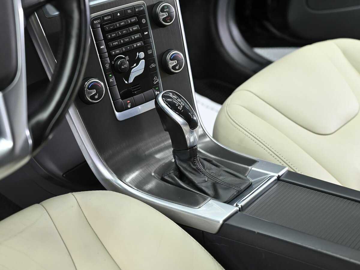 Вольво ИксЦ60 б/у, 2014, Автоматическая. Фото: #12