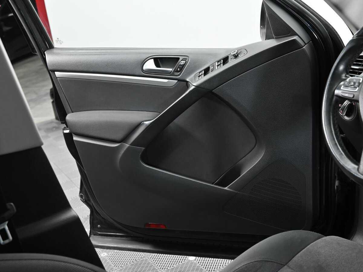 Фольксваген Тигуан б/у, 2013, Роботизированная. Фото: #6