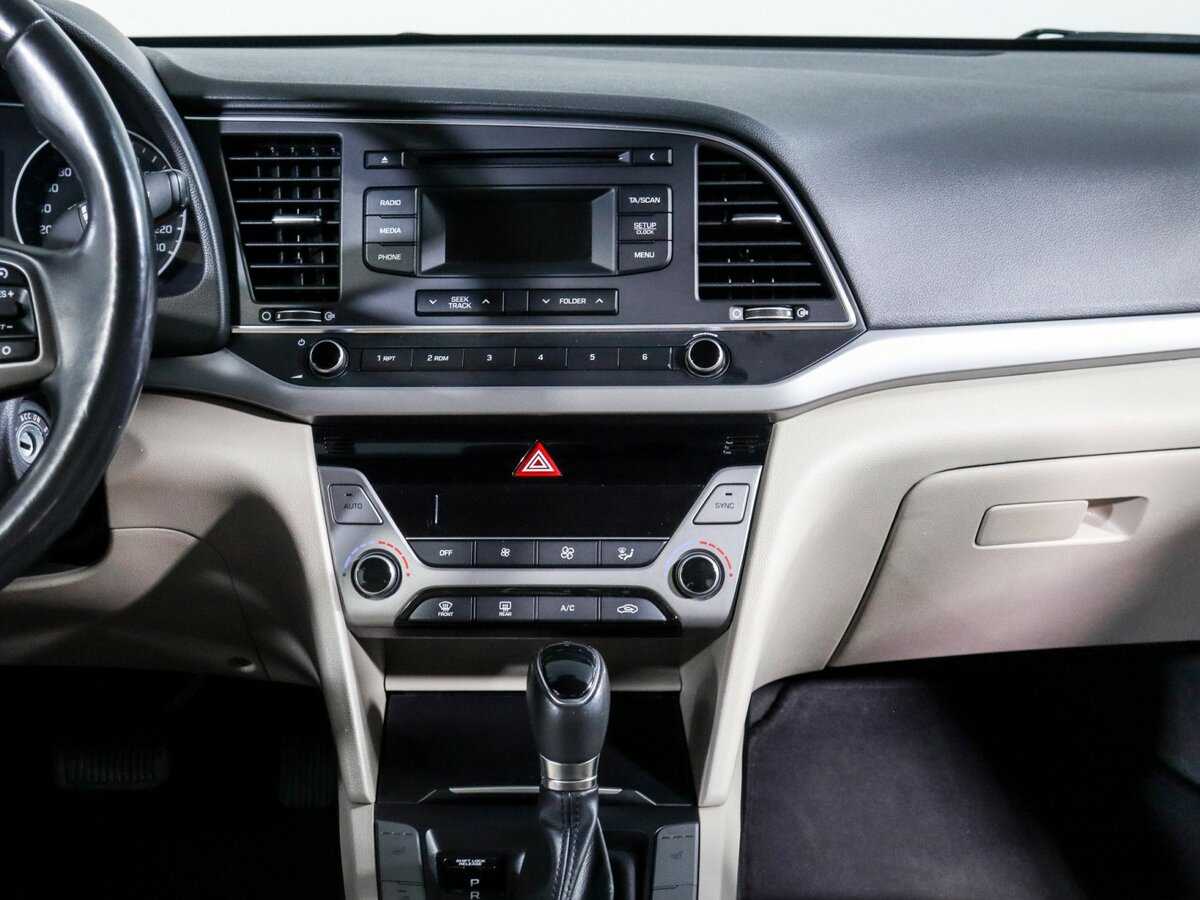 Хендай Елантра б/у, 2018, Автоматическая. Фото: #9