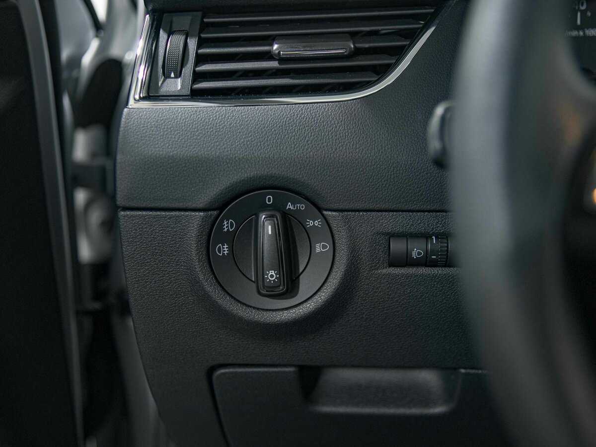 Шкода Октавия б/у, 2014, Роботизированная. Фото: #10