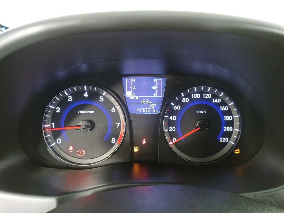 Хендай Солярис б/у, 2015, Механическая. Фото: #12